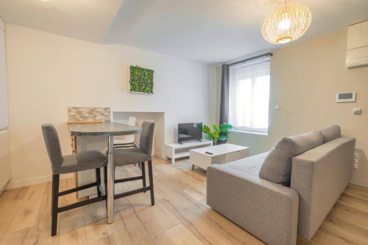 Triplex Cosy Apartment Reims Luaran gambar